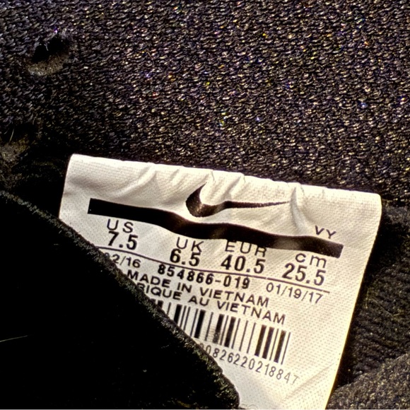 2 PAIRS Nike SB Dunk Low Black White + Air Max 90 Camowabb (Men’s Size 7.5) Lot - Picture 9 of 12